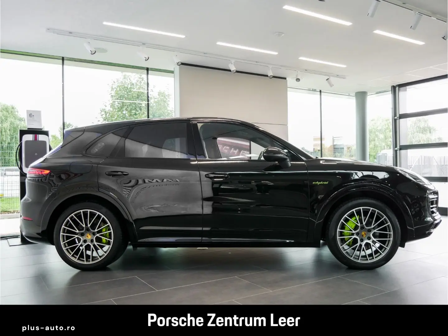 PORSCHE Cayenne E-Hybrid Platinum Pano Luftf. BOSE 360