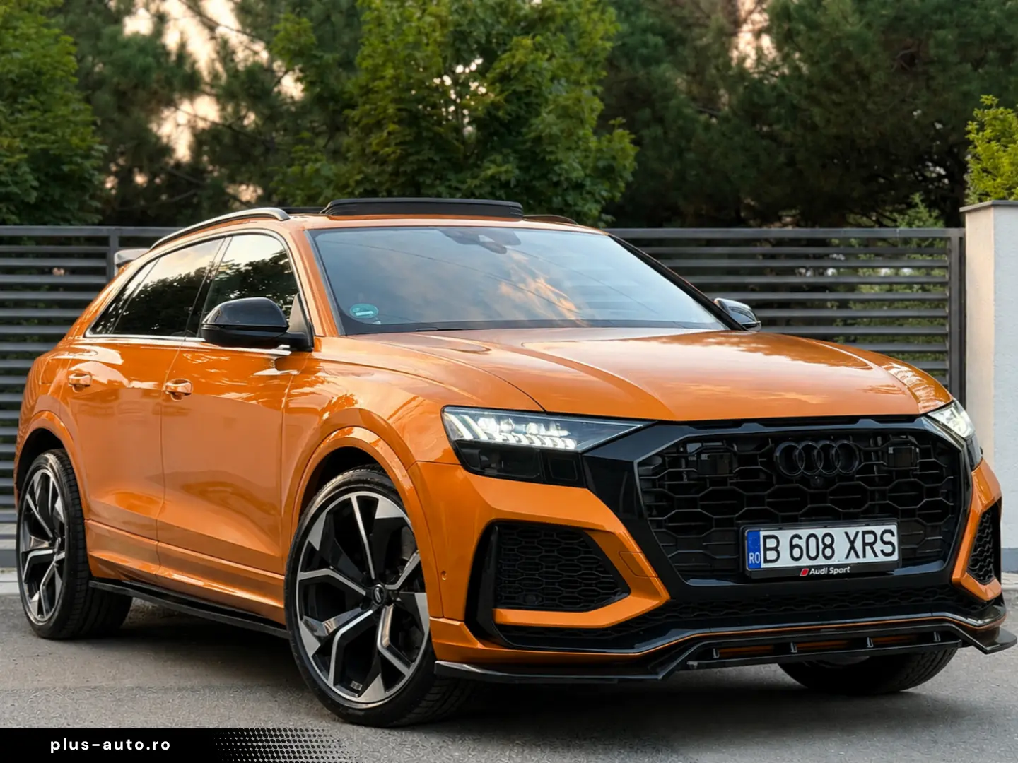 Audi RSQ8