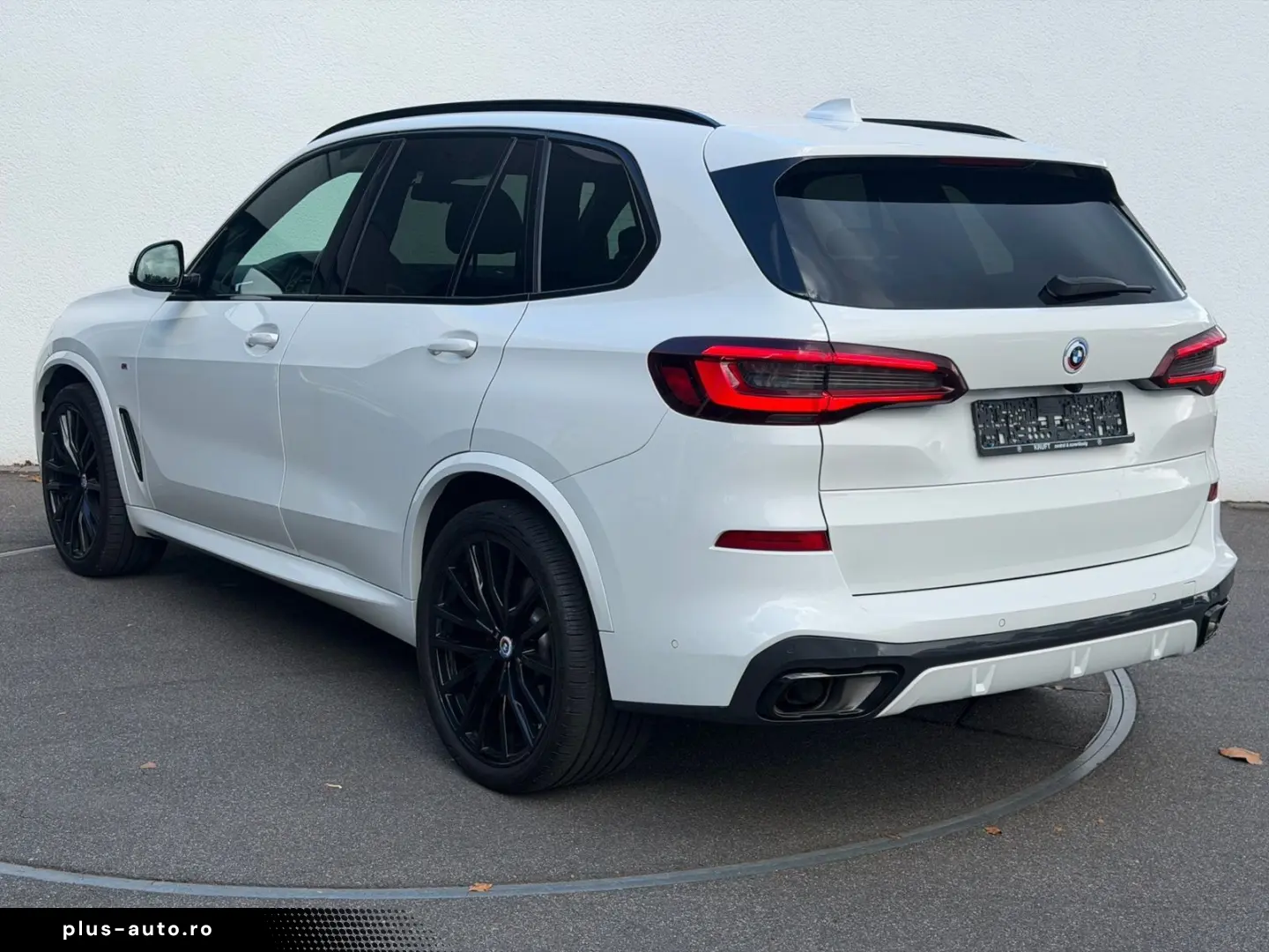 BMW X5 xDrive30d M SPORT PANO AHK KAMERA HUD LM22 HK