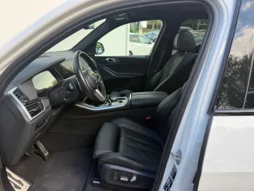 BMW X5 xDrive30d M SPORT PANO AHK KAMERA HUD LM22 HK