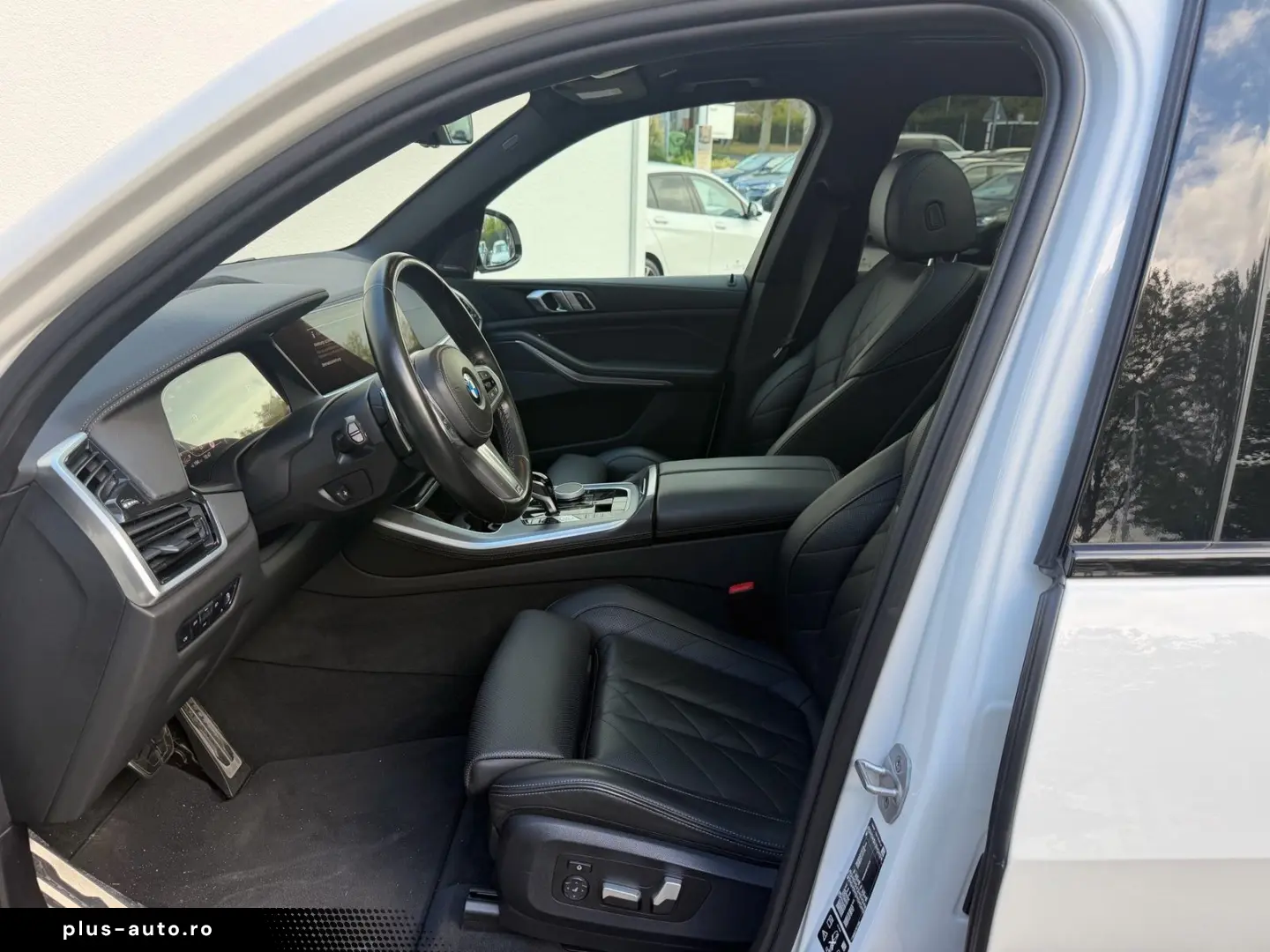 BMW X5 xDrive30d M SPORT PANO AHK KAMERA HUD LM22 HK