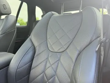 BMW X5 xDrive30d M SPORT PANO AHK KAMERA HUD LM22 HK