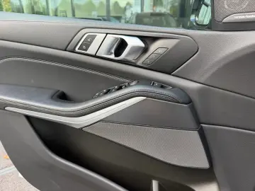 BMW X5 xDrive30d M SPORT PANO AHK KAMERA HUD LM22 HK