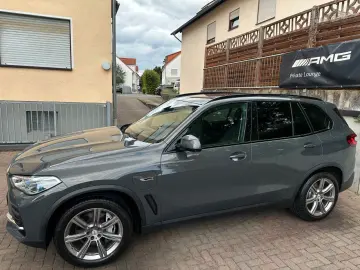 BMW X5 xDr45e AHK Sitzklima Laser H&K DA-Prof 360