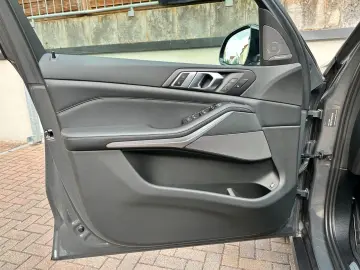 BMW X5 xDr45e AHK Sitzklima Laser H&K DA-Prof 360