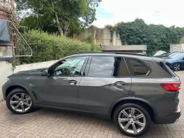 BMW X5 xDr45e AHK Sitzklima Laser H&K DA-Prof 360