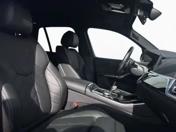 BMW X5 xD40d M SPORT DAPr 360  HUD Pano AHK