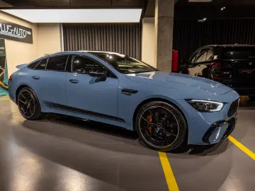 Mercedes-Benz AMG GT-S 63 SE PERFORMANCE