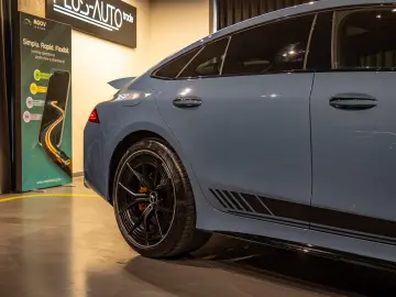 Mercedes-Benz AMG GT-S 63 SE PERFORMANCE