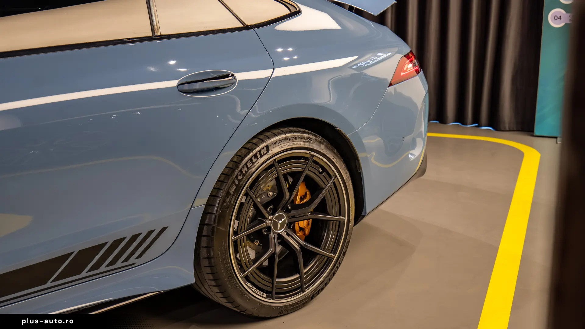 Mercedes-Benz AMG GT-S 63 SE PERFORMANCE