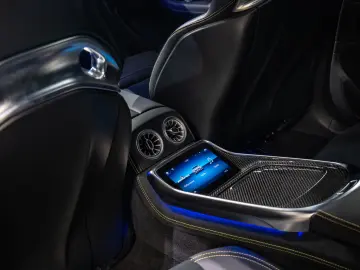 Mercedes-Benz AMG GT-S 63 SE PERFORMANCE
