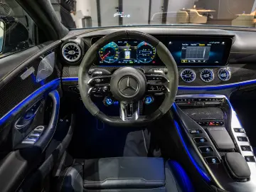 Mercedes-Benz AMG GT-S 63 SE PERFORMANCE