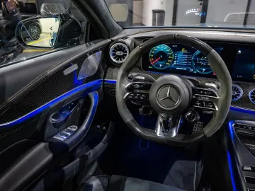 Mercedes-Benz AMG GT-S 63 SE PERFORMANCE