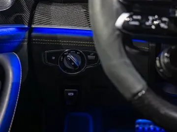 Mercedes-Benz AMG GT-S 63 SE PERFORMANCE
