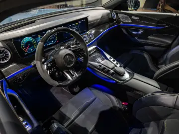 Mercedes-Benz AMG GT-S 63 SE PERFORMANCE