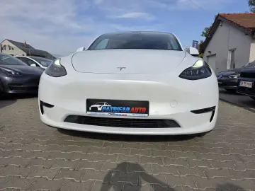 TESLA MODEL Y Max Range Dual AWD