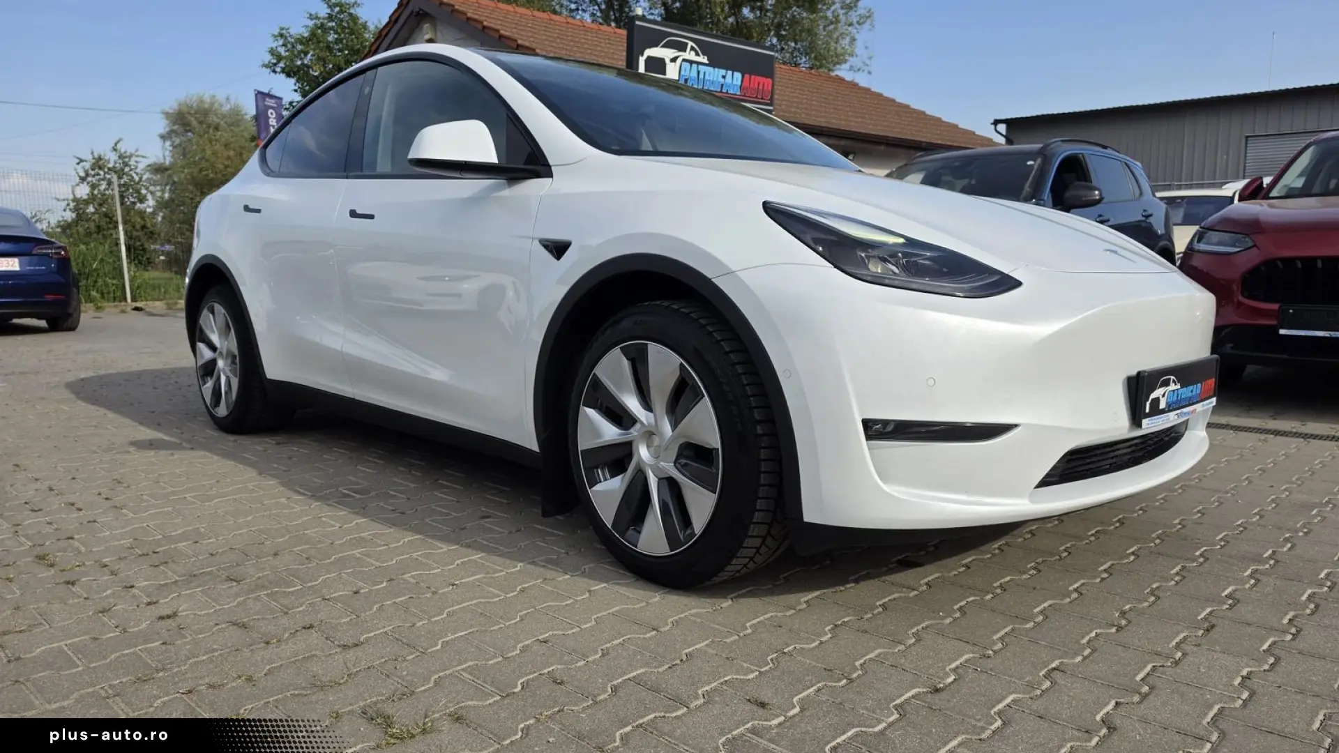 TESLA MODEL Y Max Range Dual AWD