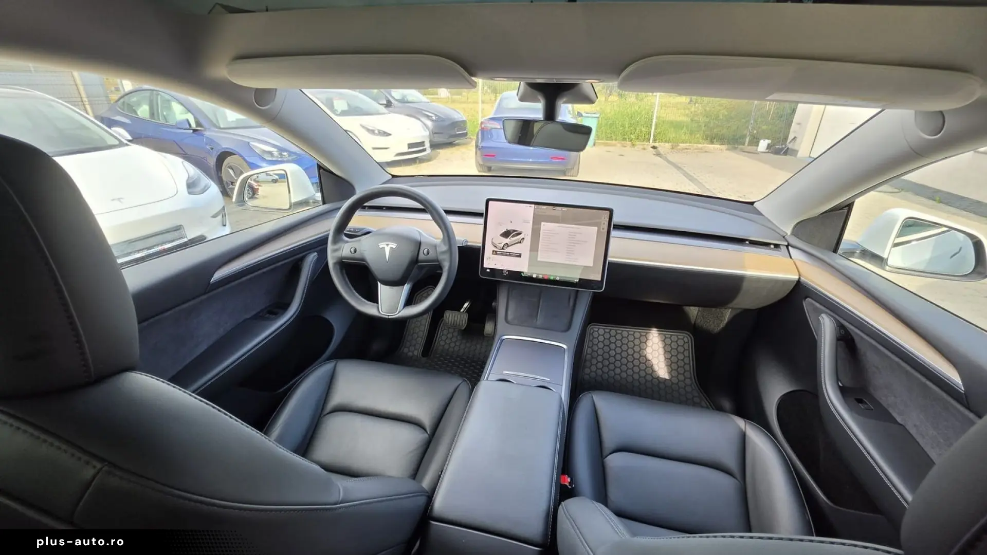 TESLA MODEL Y Max Range Dual AWD
