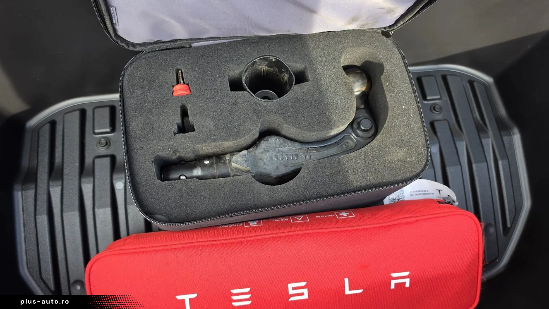 TESLA MODEL Y Max Range Dual AWD