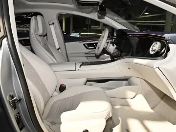 Mercedes-Benz EQE 43 AMG 4M Premium  Hyperscr PANO HUD