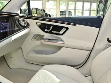 Mercedes-Benz EQE 43 AMG 4M Premium  Hyperscr PANO HUD