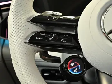 Mercedes-Benz EQE 43 AMG 4M Premium  Hyperscr PANO HUD