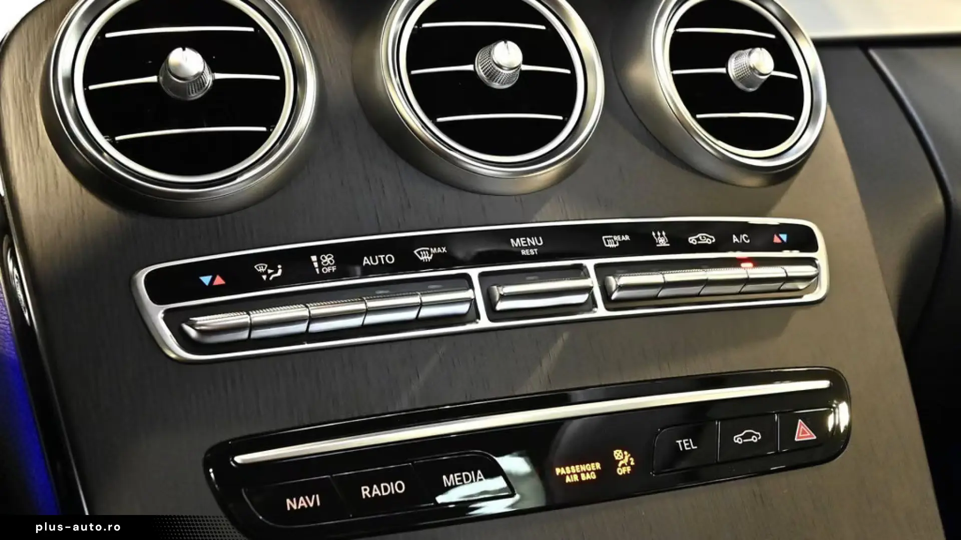 Mercedes-Benz C 300 Coupé AMG Sport NIGHT ACC PANO