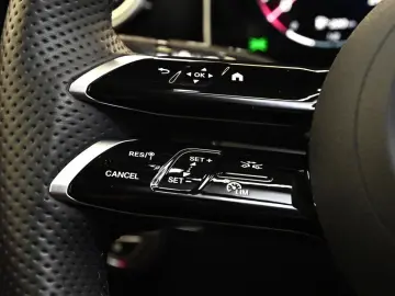 Mercedes-Benz C 300 de T AMG Sport Premium NIGHT HUD LED 360