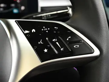 Mercedes-Benz C 300 e T Avantgarde Premium LED 360
