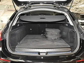Mercedes-Benz C 300 e T Avantgarde Premium LED 360