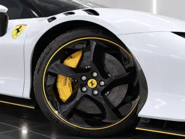 Ferrari SF90 XX Stradale - LIVRARE RAPIDA!
