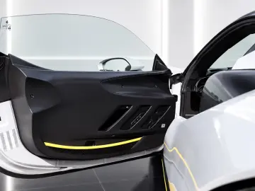 Ferrari SF90 XX Stradale - LIVRARE RAPIDA!