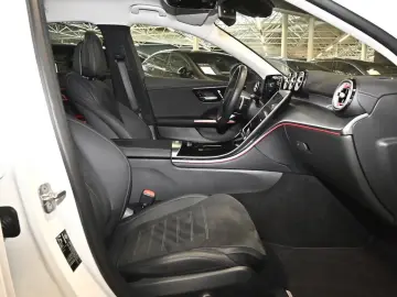 Mercedes-Benz C 300 e AMG Sport Premium LED Kamera Keyless