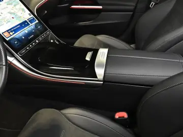 Mercedes-Benz C 300 e AMG Sport Premium LED Kamera Keyless