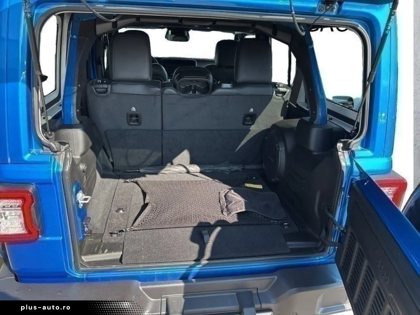 JEEP Wrangler Sahara 2.0l T-GDI 200 kW (272 PS) 4x4 A