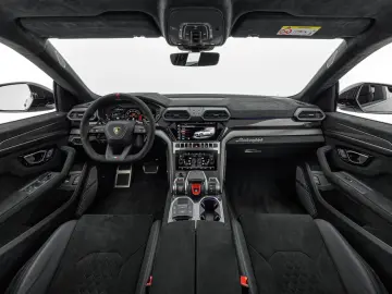 Lamborghini Urus Performante Carbon Selezione