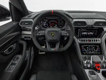 Lamborghini Urus Performante Carbon Selezione