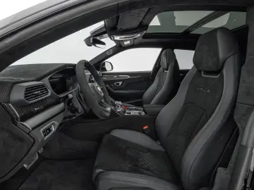 Lamborghini Urus Performante Carbon Selezione