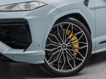 Lamborghini Urus SE Selezione Garantie 05.2028