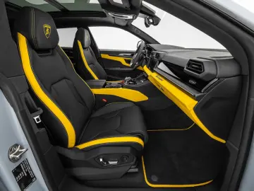 Lamborghini Urus SE Selezione Garantie 05.2028