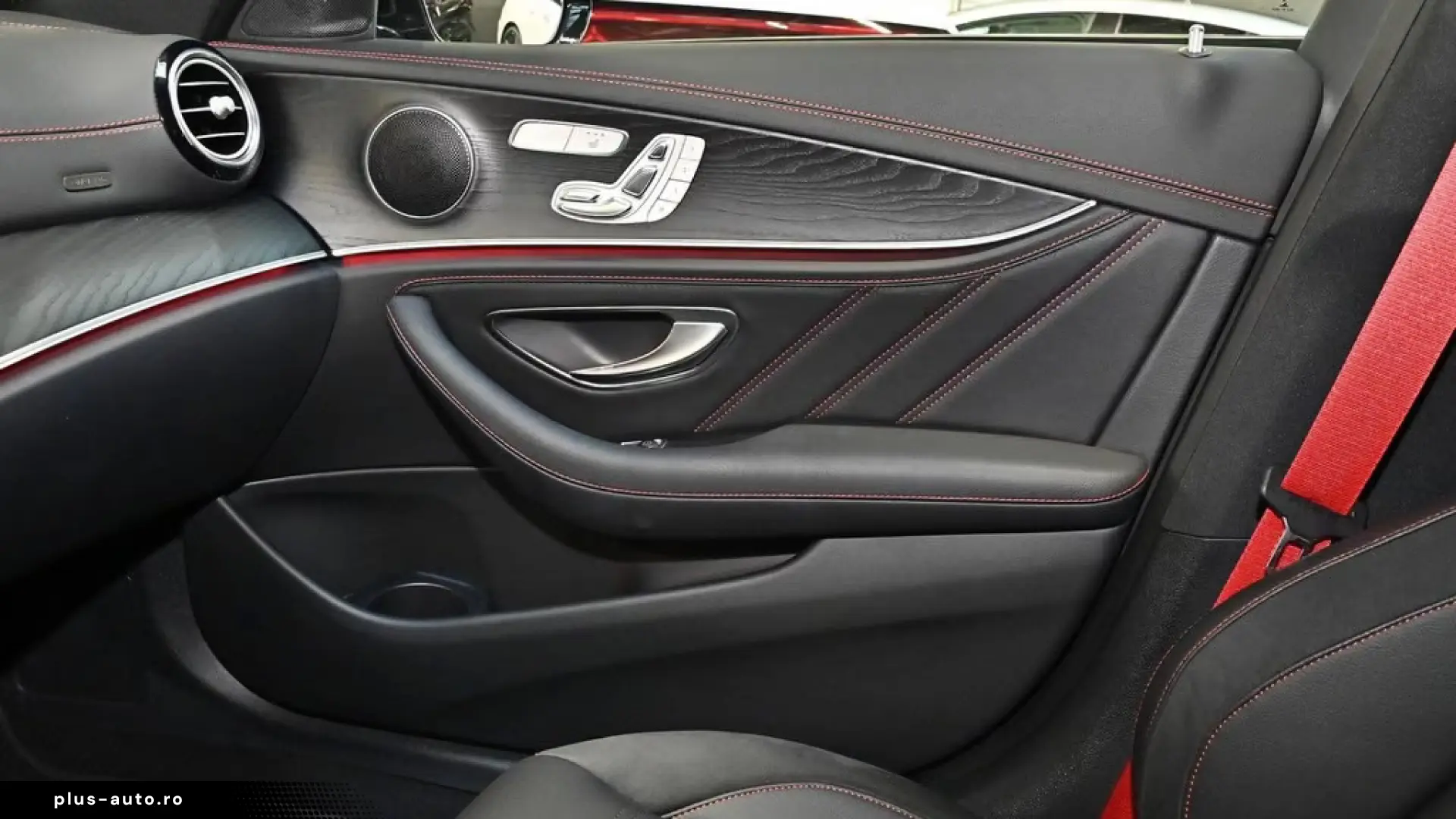 Mercedes-Benz E 53 AMG 4M  Vmax NIGHT PANO