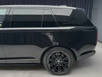 Land Rover Range Rover Autobiography 4.4 - 530 cp - 7 locuri