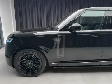 Land Rover Range Rover Autobiography 4.4 - 530 cp - 7 locuri