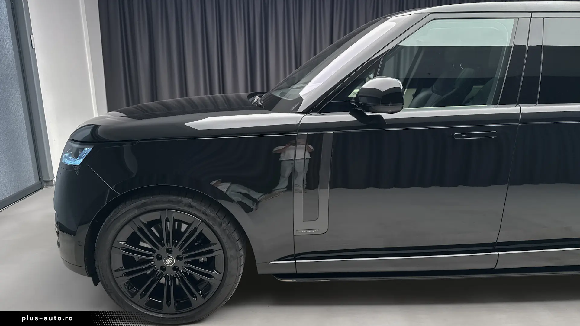 Land Rover Range Rover Autobiography 4.4 - 530 cp - 7 locuri
