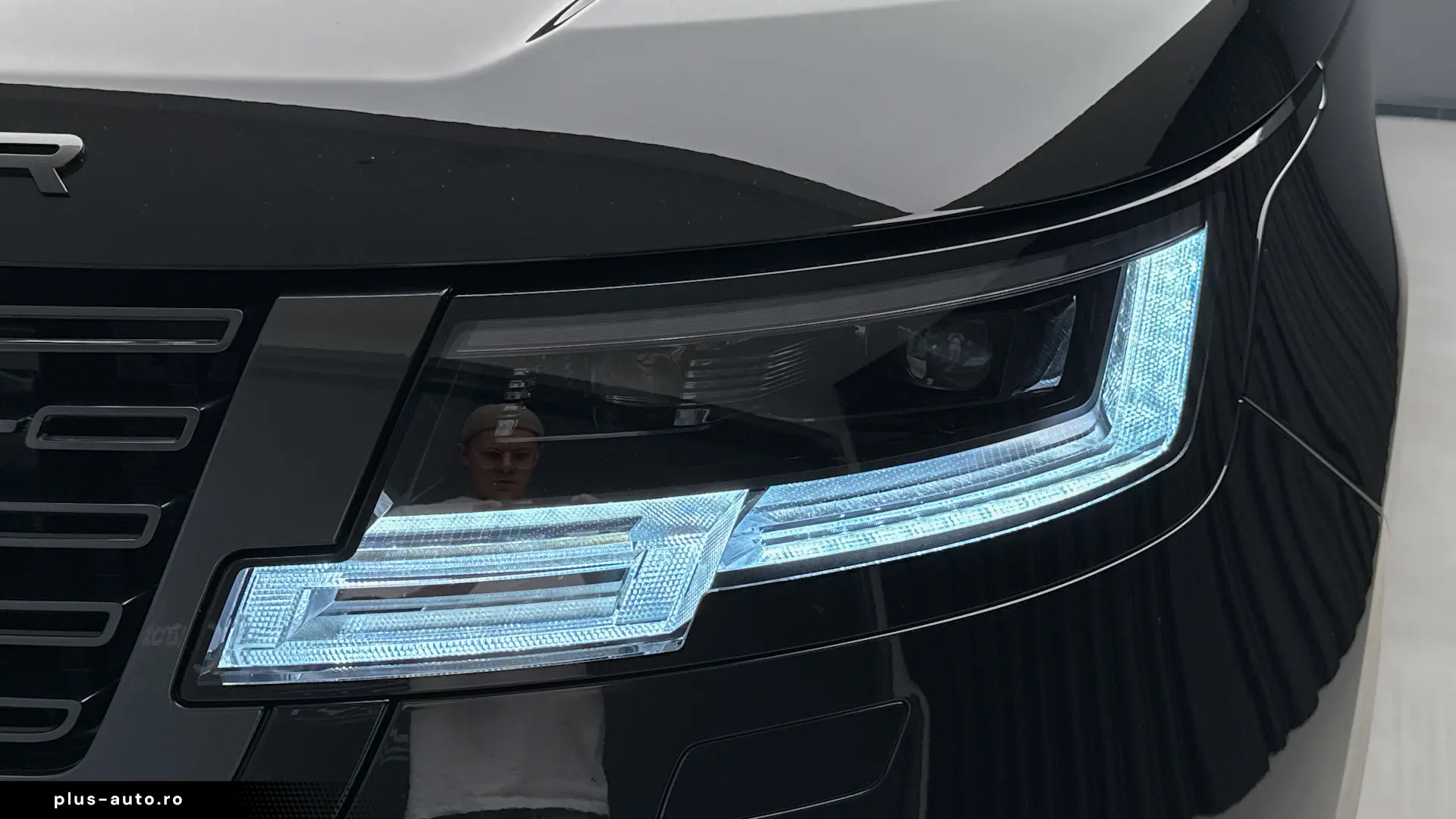Land Rover Range Rover Autobiography 4.4 - 530 cp - 7 locuri