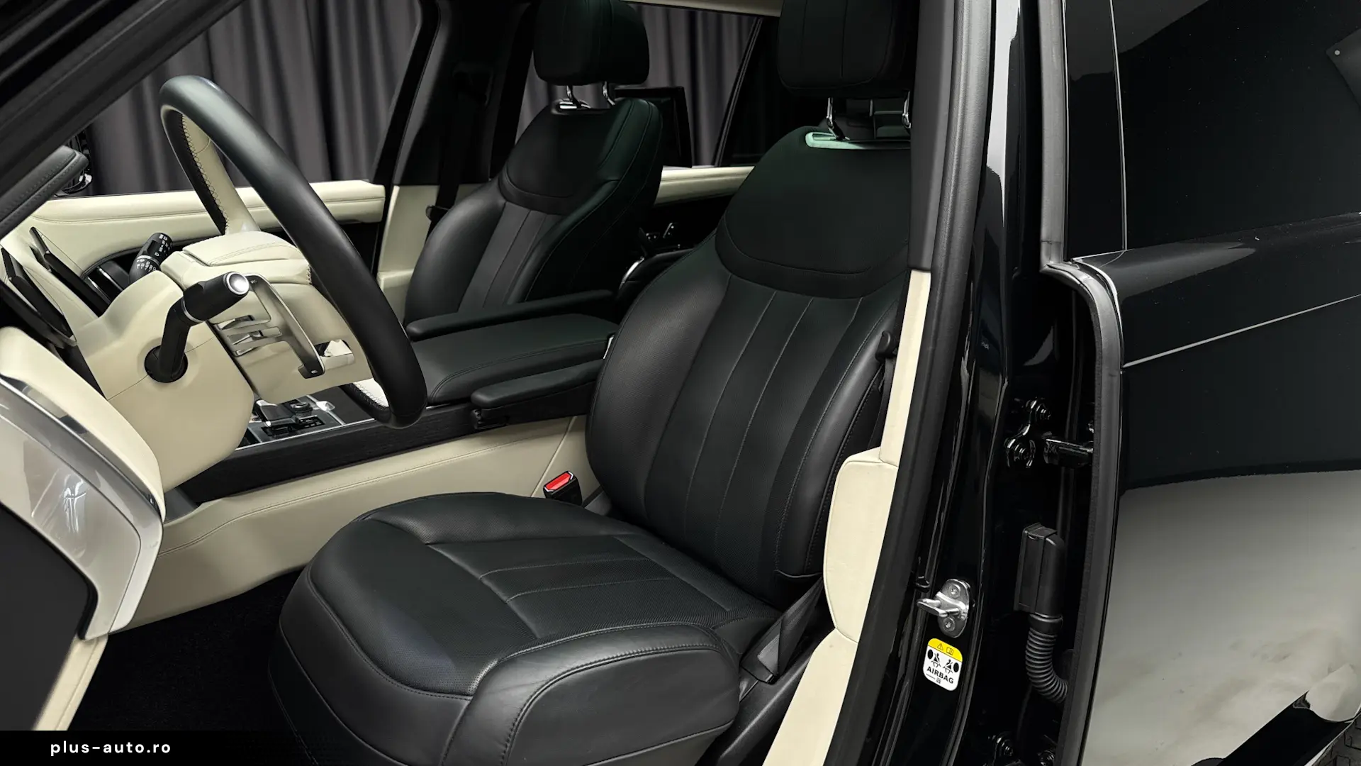 Land Rover Range Rover Autobiography 4.4 - 530 cp - 7 locuri