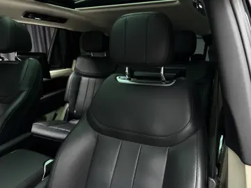 Land Rover Range Rover Autobiography 4.4 - 530 cp - 7 locuri