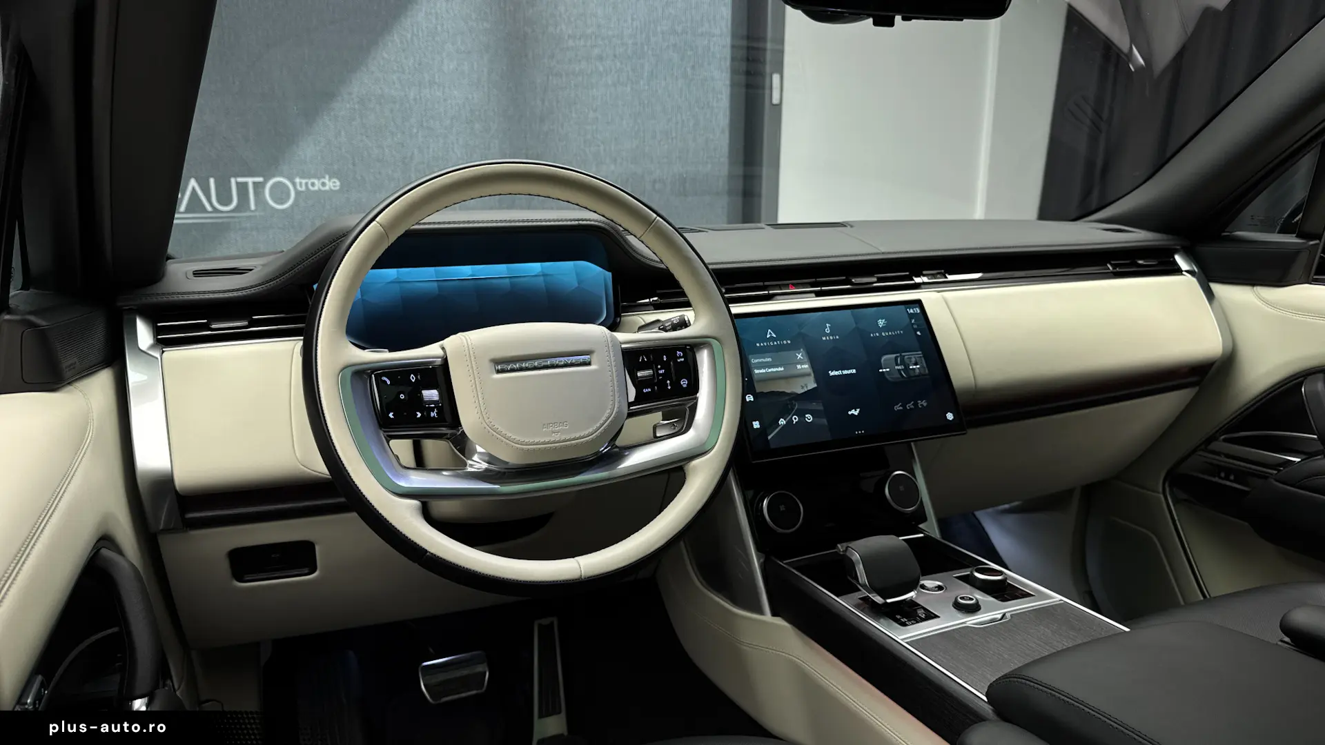 Land Rover Range Rover Autobiography 4.4 - 530 cp - 7 locuri