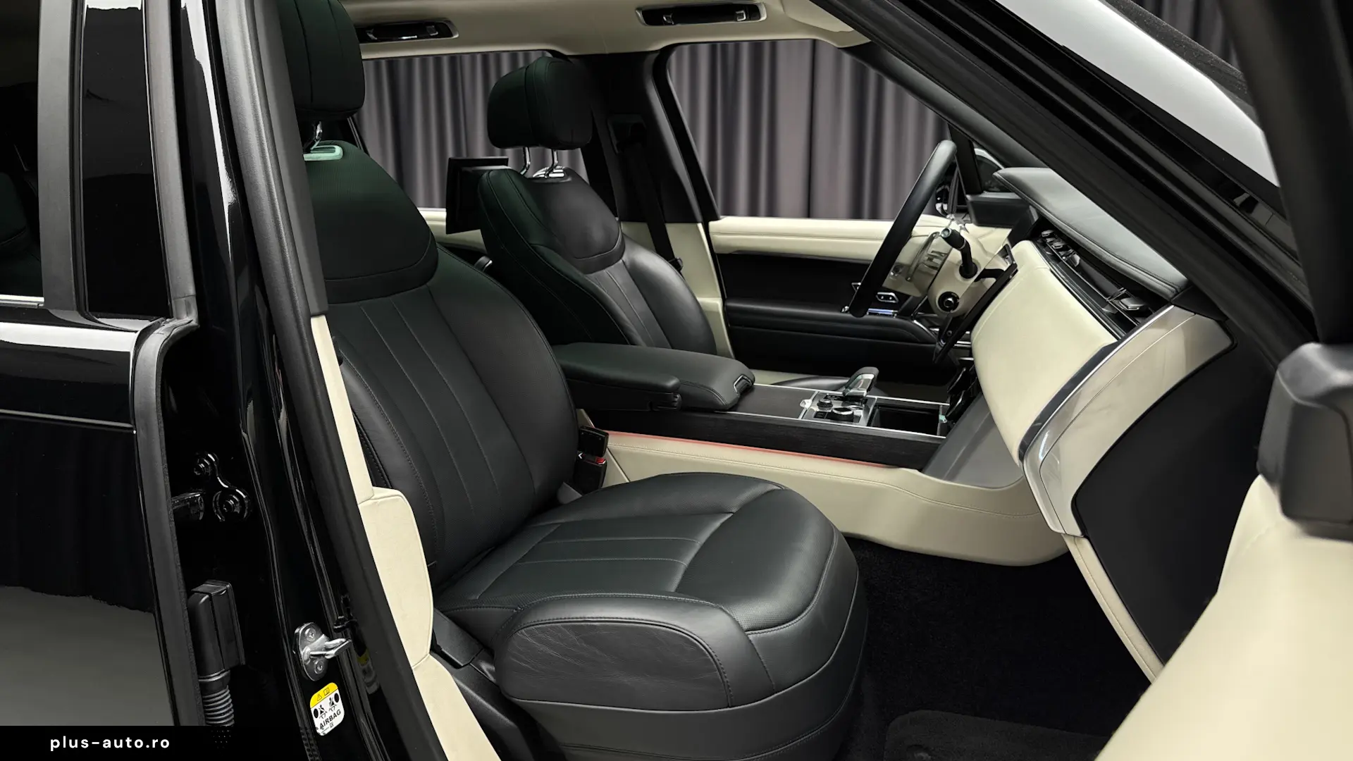 Land Rover Range Rover Autobiography 4.4 - 530 cp - 7 locuri