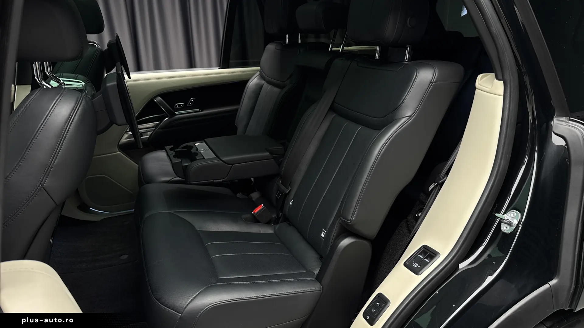 Land Rover Range Rover Autobiography 4.4 - 530 cp - 7 locuri